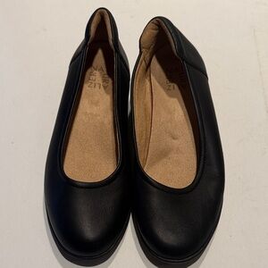 Naturalizer Black Women's Loafers